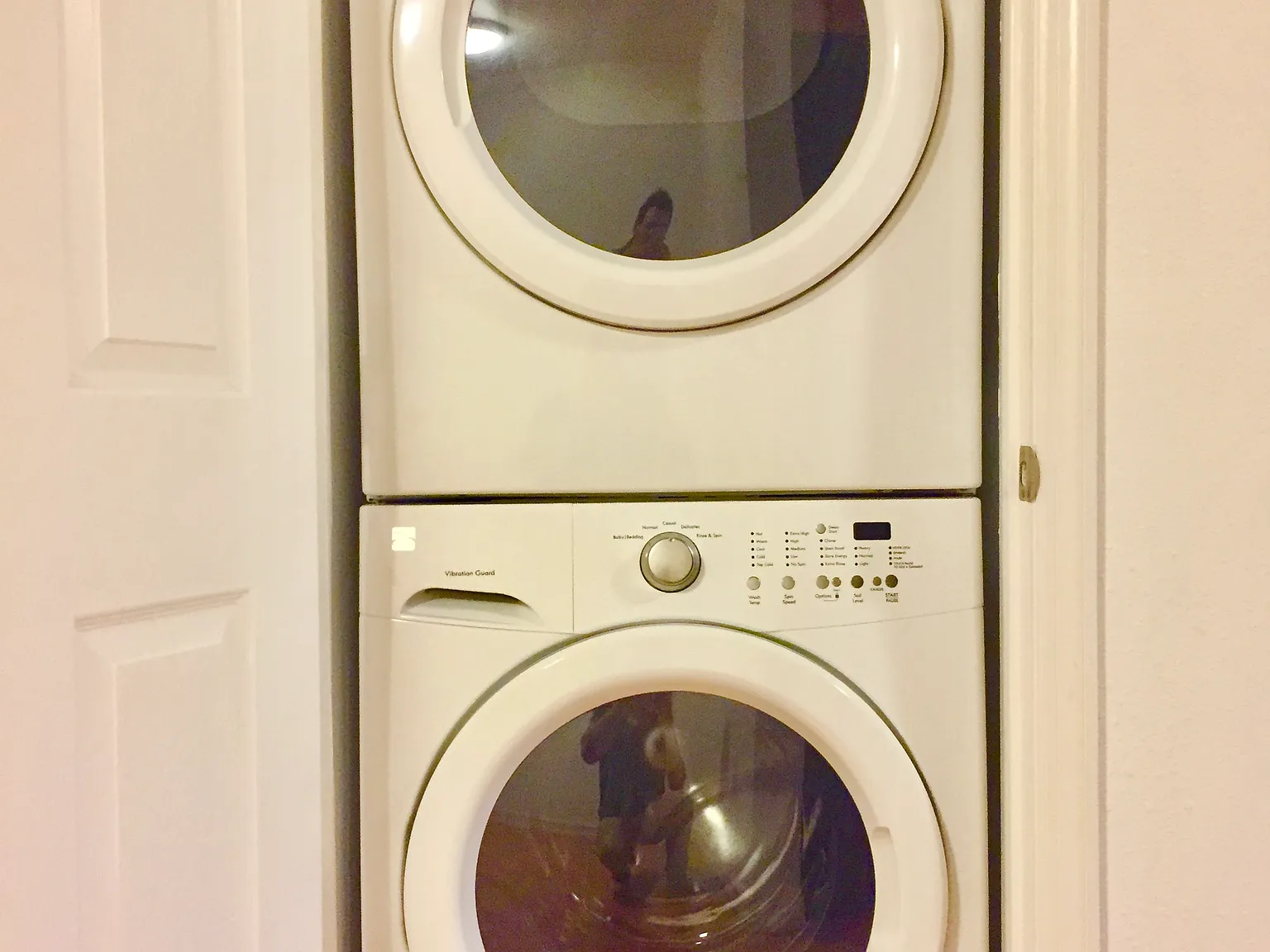 2 bed, 1000 sqft, $2,400 — Photo 4