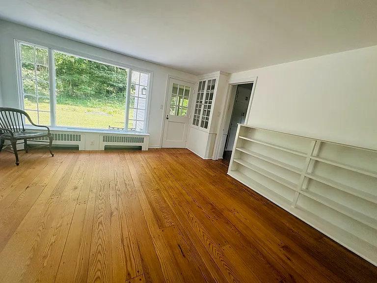19 Armory St — Photo 4