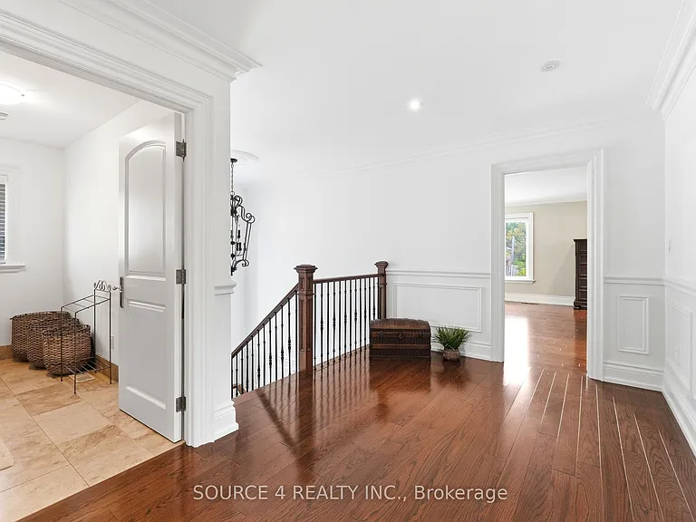 39 Amesbury Dr — Photo 20