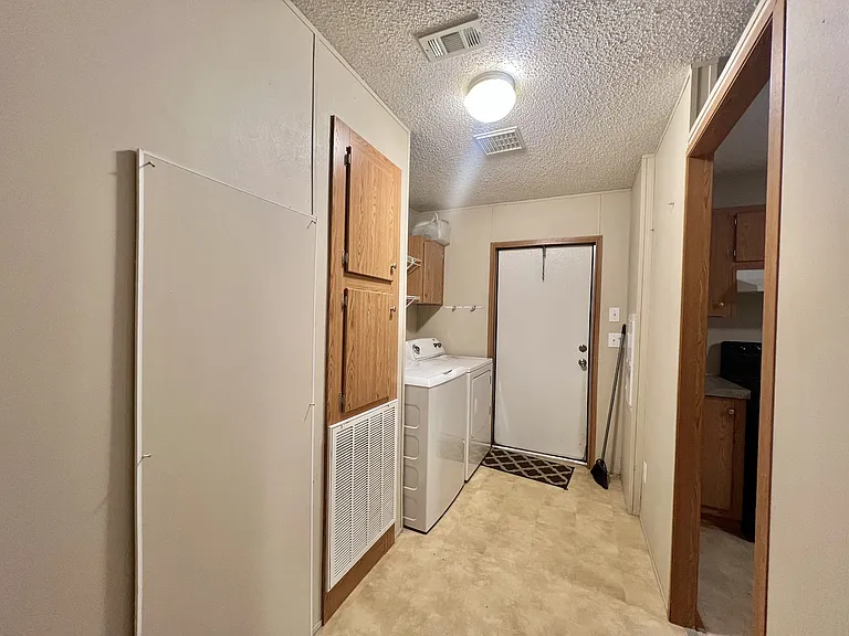 23915 NE State Road 26 #1 — Photo 14