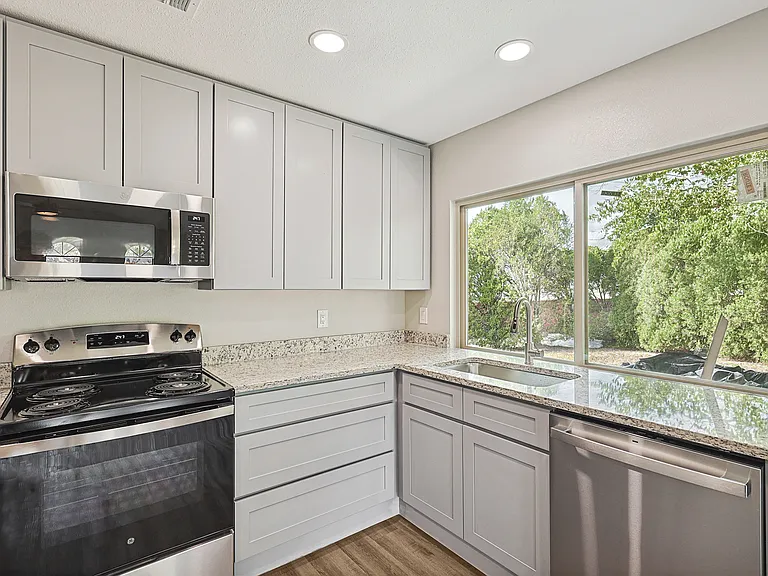 2903 Winterberry Dr — Photo 8