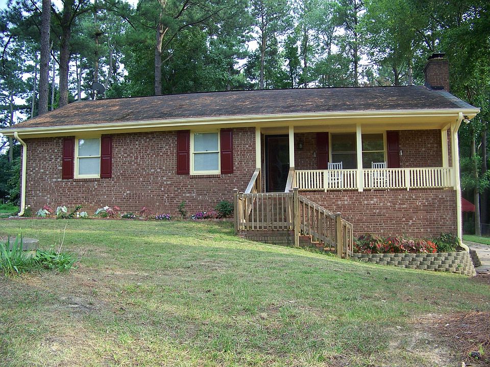 2nd image of 613 Lakeview Dr