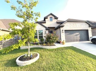4852 Carmel Valley Dr, Fort Worth, TX 76244