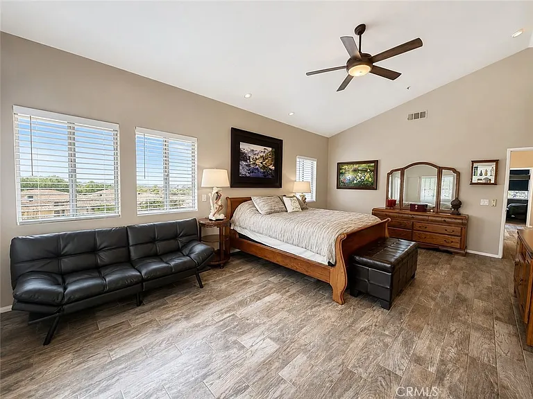 33722 Bridgehampton Dr — Photo 19