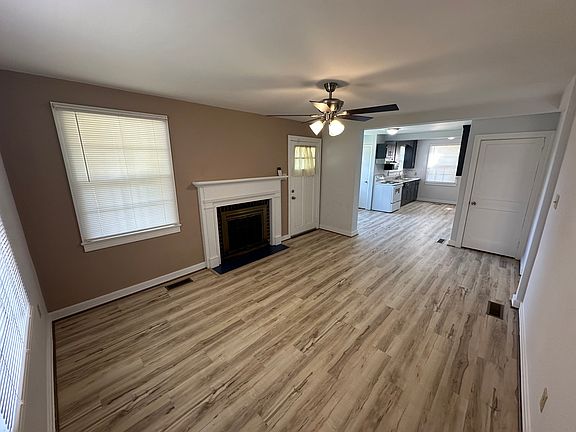 3rd image of 1430 Askin St