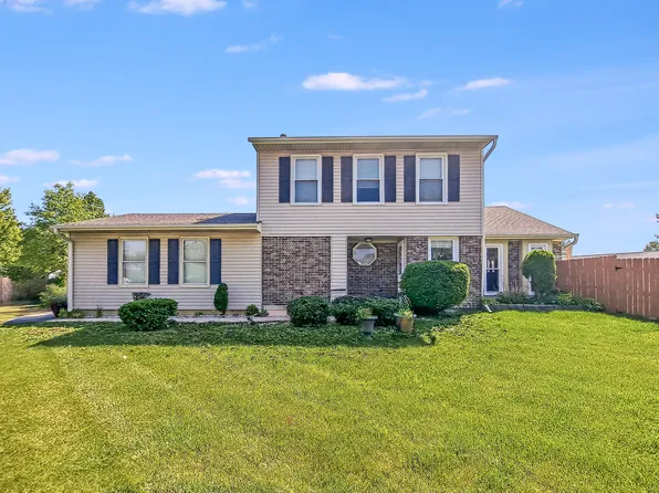 832 Debra Ln, Elk Grove Village, IL 60007