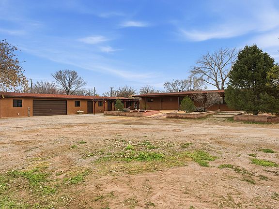 2nd image of 965 W Bosque Loop