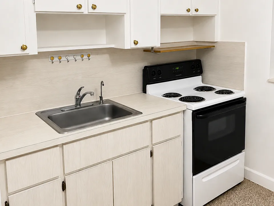 45 W 22nd St #5