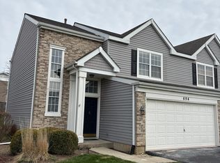 694 Savannah Ln, Crystal Lake, IL 60014