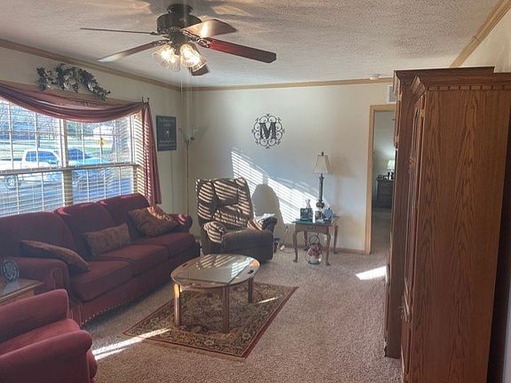 2nd image of 1525 Gamble Ln