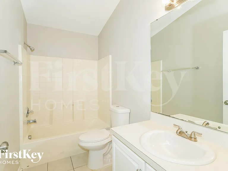 10108 Perthshire Cir — Photo 17