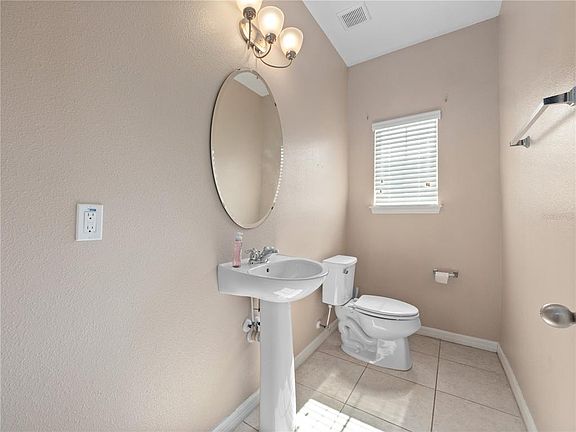 4th image of 1610 MOHEGAN BOULEVARD