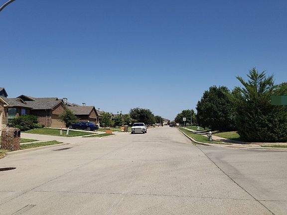 4th image of 6661 Friendsway Dr