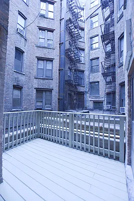 Rented by Bold New York | media 15