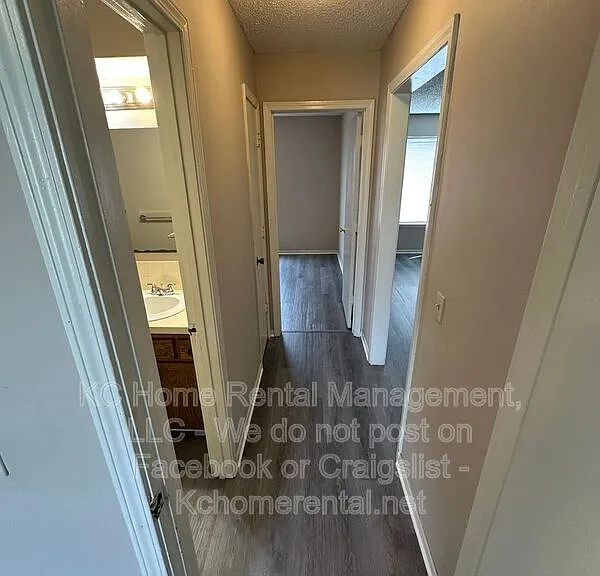 838 Saddlewood St #B — Photo 10