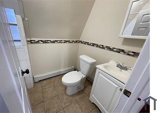 5th image of 299 Avon Ave Floor 3