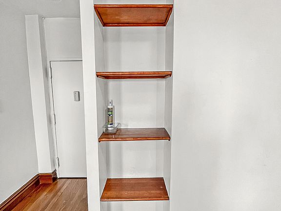 5th image of 495 Washington Ave APT 6B