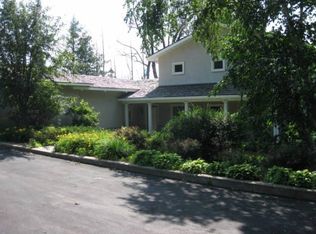 225 Park Ave, Mahtomedi, MN 55115