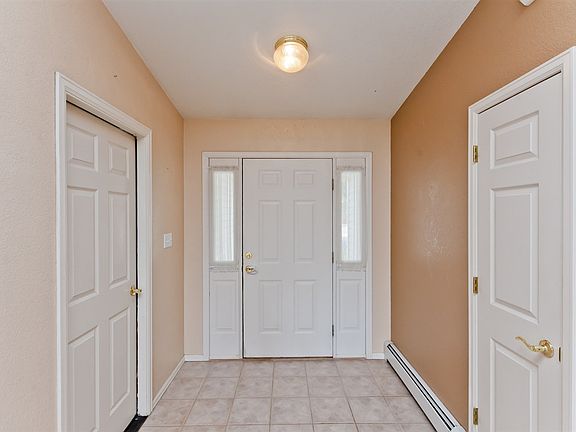 3rd image of 407 Wood Duck Dr