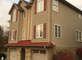 44 Earhart Rd, Bluff City, TN 37618