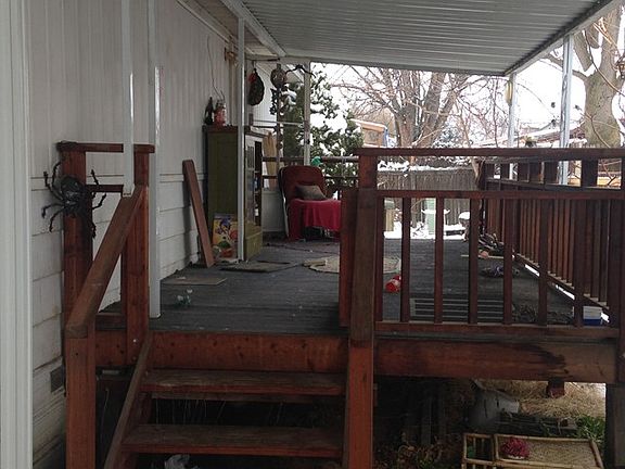 4th image of 965 NE Chelan St