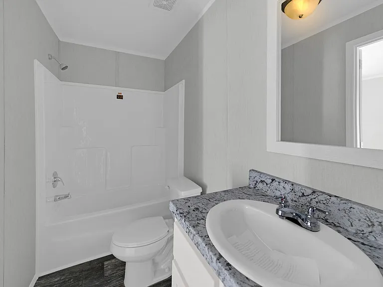 241 E Laurel Ln — Photo 10