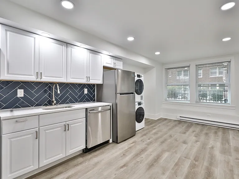4241 Locust St #B0 — Photo 34