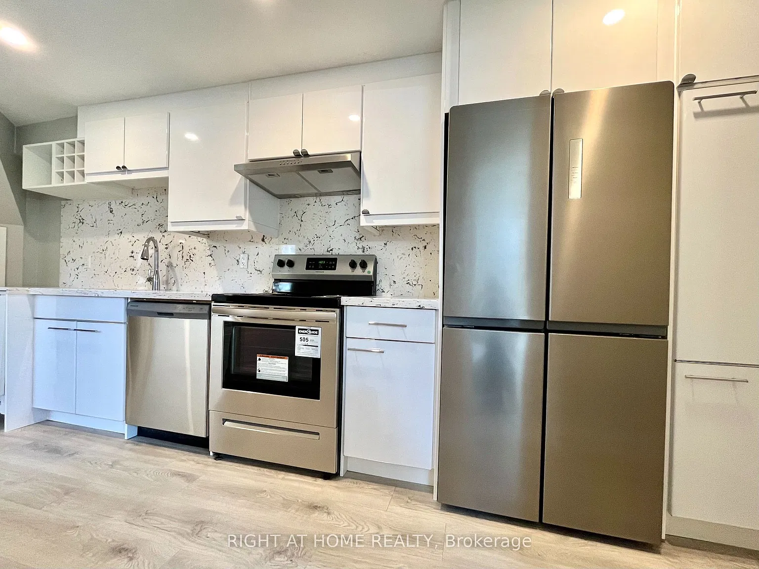 2 bed, $2,000 — Photo 4