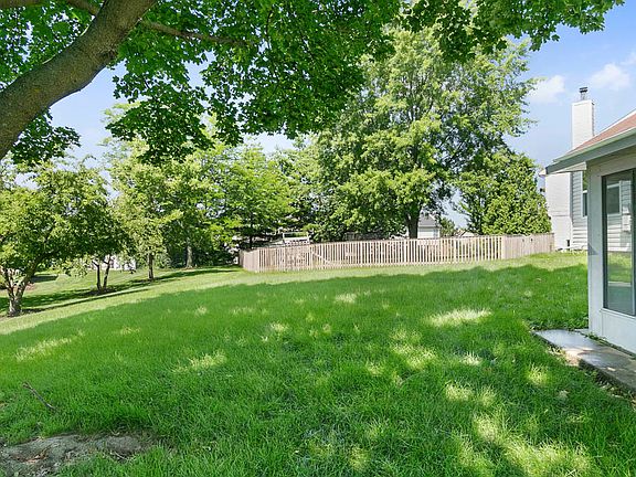 5th image of 4710 Green Bridge Ln