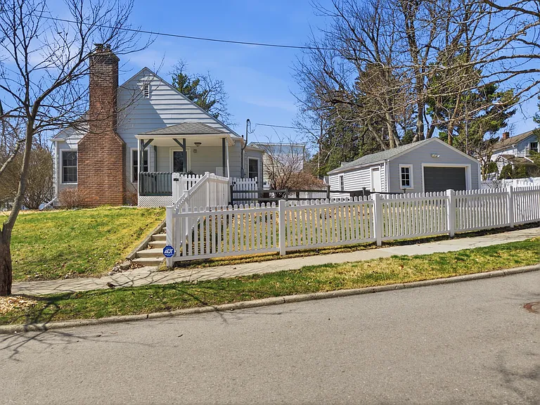 1102 Arborview Blvd — Photo 10
