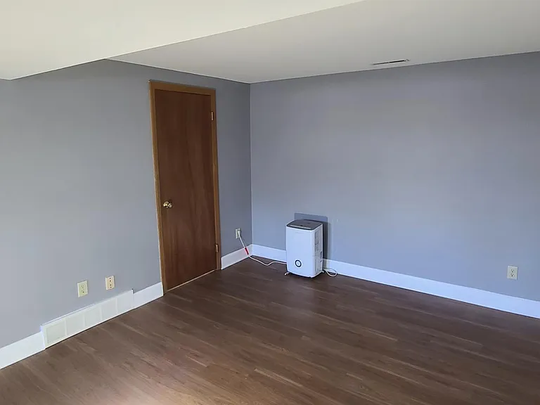 20B Waterford Ave — Photo 23