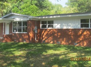 6 Palmetto Dr, Mary Esther, FL 32569