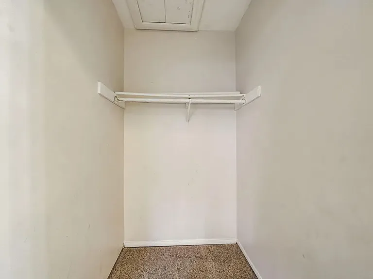 3575 Oakvale Rd #505 — Photo 5