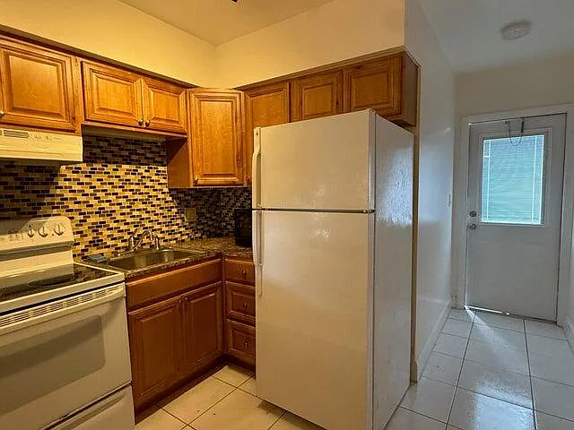 3850 NE 21st Way #53 — Photo 16
