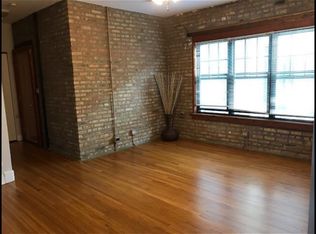 7033 N Sheridan Rd #L, Chicago, IL 60626