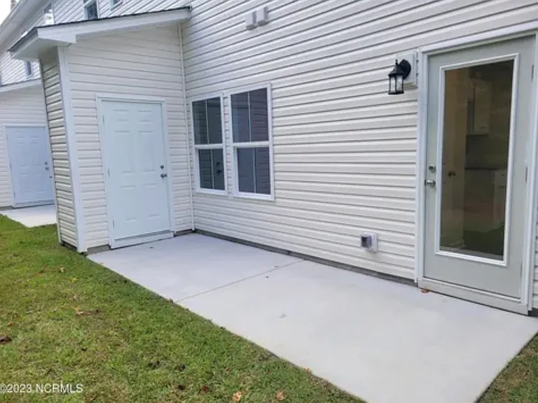9008 Laurel Bay Ln — Photo 23