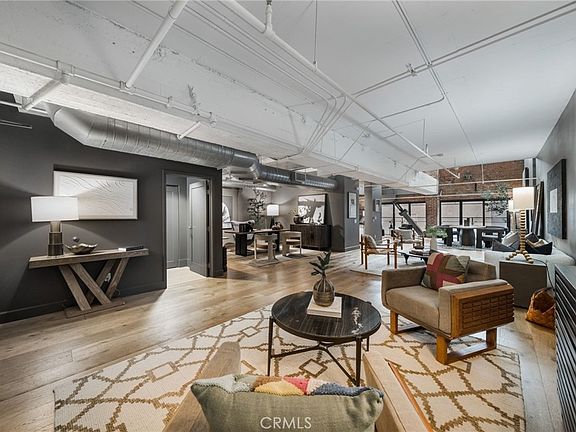 3rd image of 835 Locust Ave Unit 211