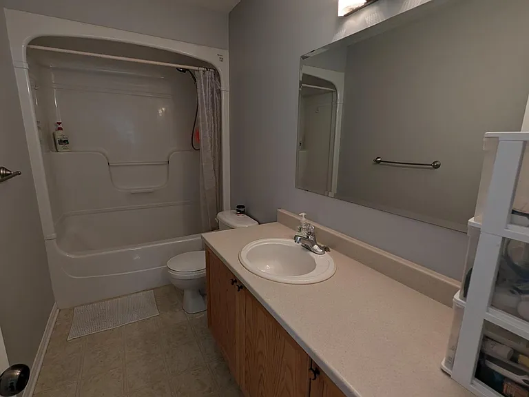 934 Bluffwood Ave — Photo 9