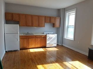 214 E 16th St #1A, Brooklyn, NY 11226