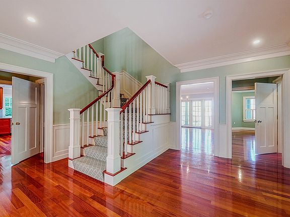 3rd image of 25 Myopia Rd