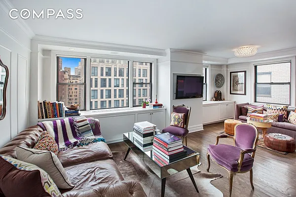 Sold by Compass | media 1