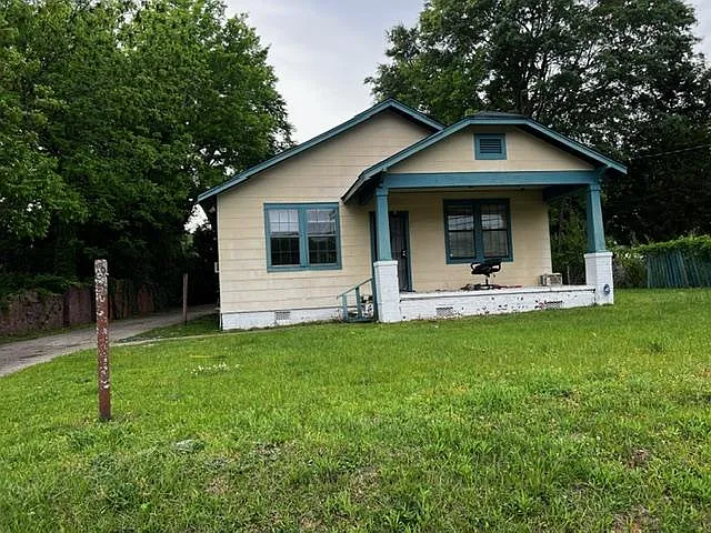 206B Gautier St — Photo 1