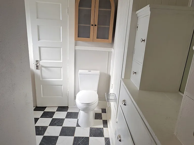 4139 Locust St — Photo 20