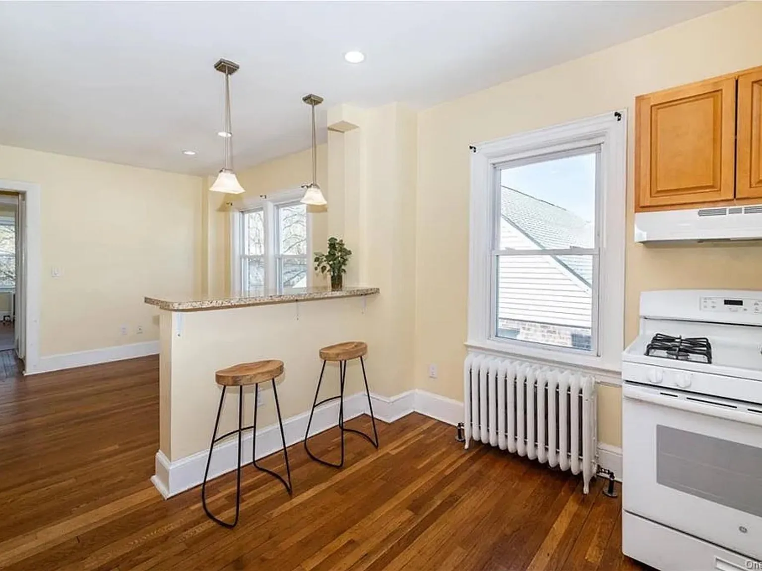 1 bed, 600 sqft, $1,850 — Photo 2