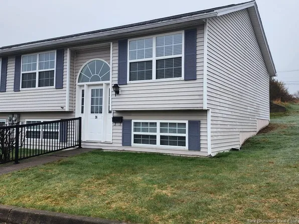 26 Longview Ct, Saint John, NB E2J 4N2