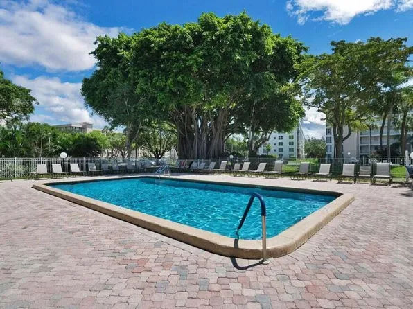 2691 S Course Drive #303, Pompano Beach, FL 33069