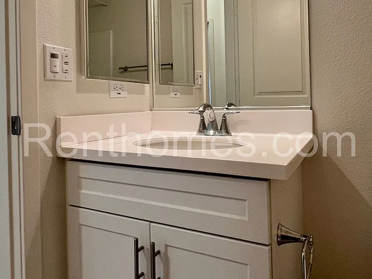 8862 Promenade North Pl — Photo 14