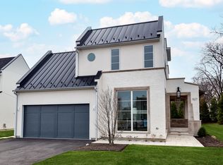 527 Kensington Ct, Hinsdale, IL 60521