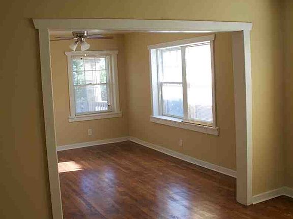 3rd image of 215 W 38th St APT 3E