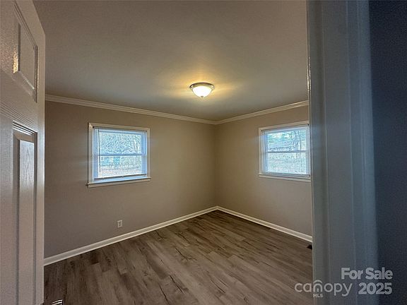 4th image of 1219 Stevens Cir